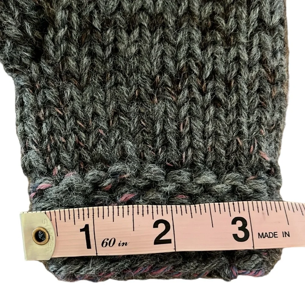 N/A hand knit
